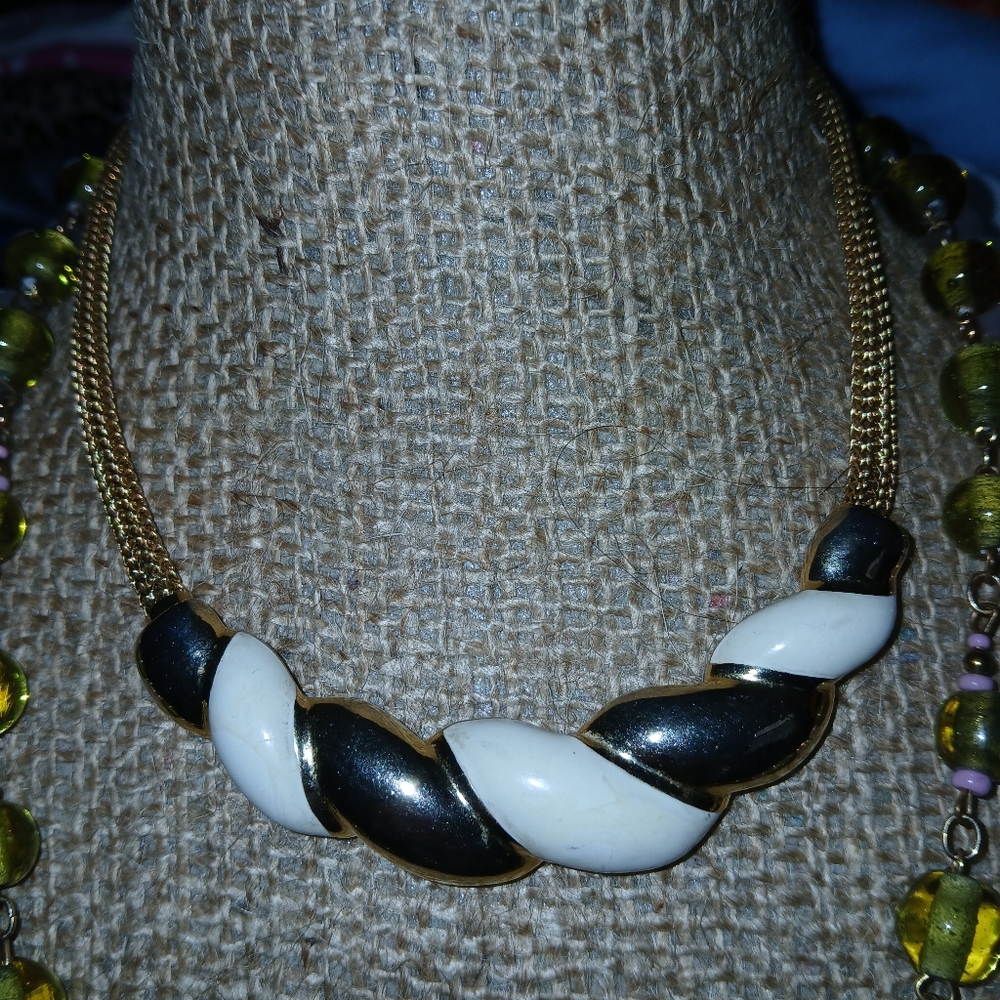 Vintage Grosse Germany Enamel Gold  Chocker/Necklace